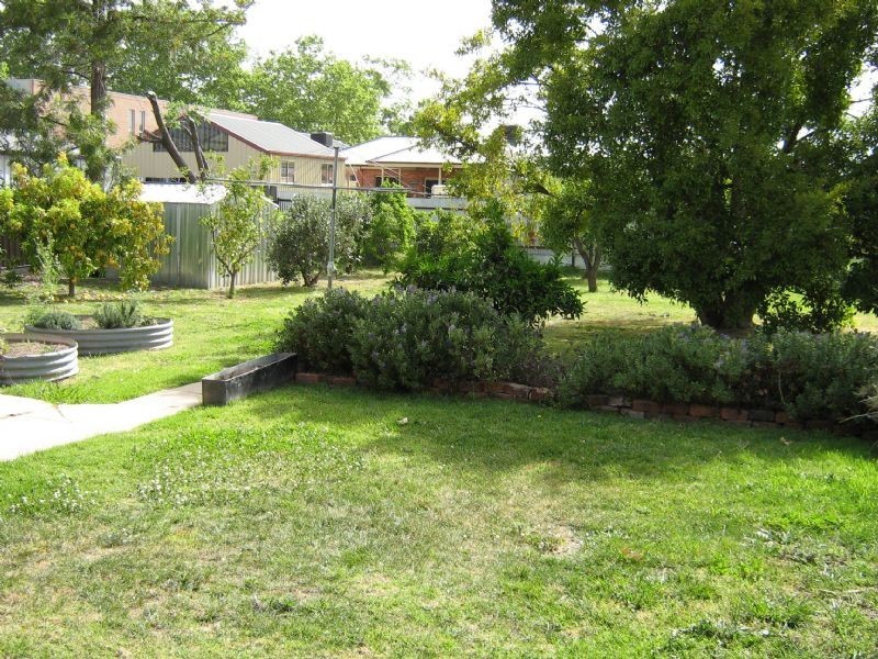 365 Macauley Street, Albury NSW 2640