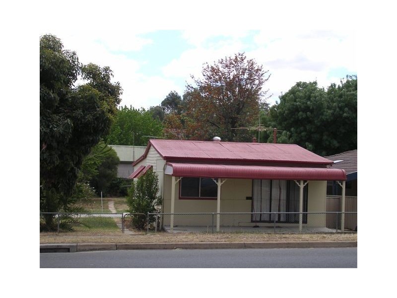 914 Padman Drive , Albury NSW 2640