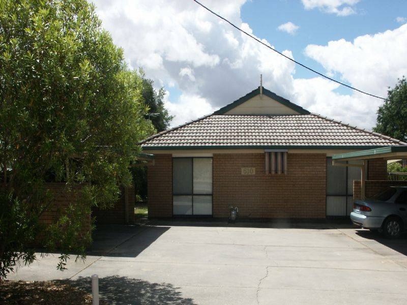 2/610 Kemp Street, Lavington NSW 2641