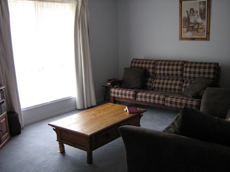 7 Banksia Street, Albury NSW 2640