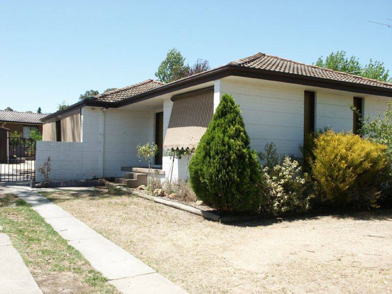 314 Cheyenne Drive, Lavington NSW 2641