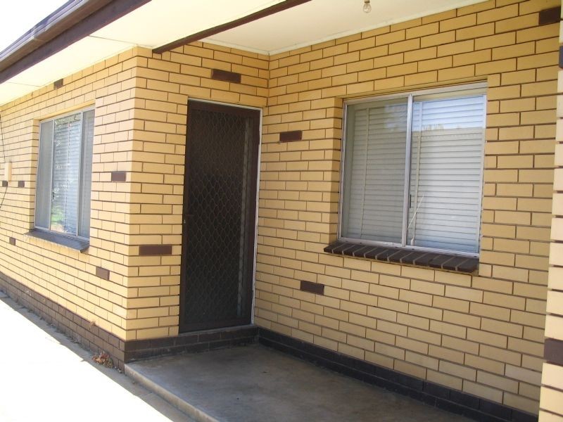 2/408 Urana Road, Lavington NSW 2641