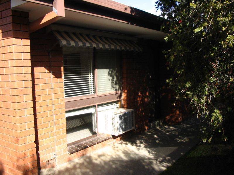 2/505 Kaitlers Road, Lavington NSW 2641