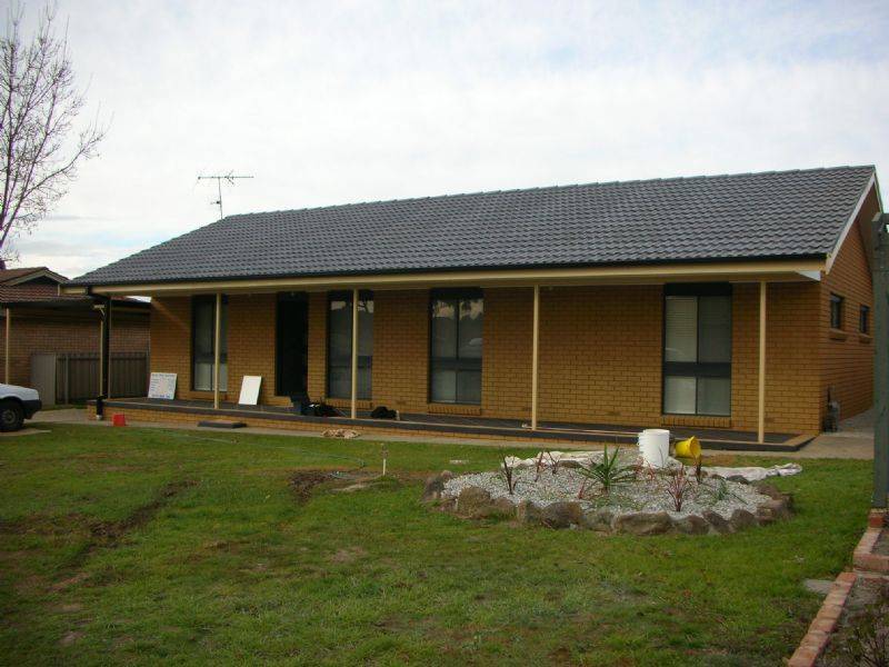 107 Feathertop Circuit, Thurgoona NSW 2640