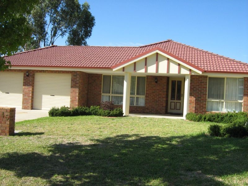 45 Handel Street, Lavington NSW 2641