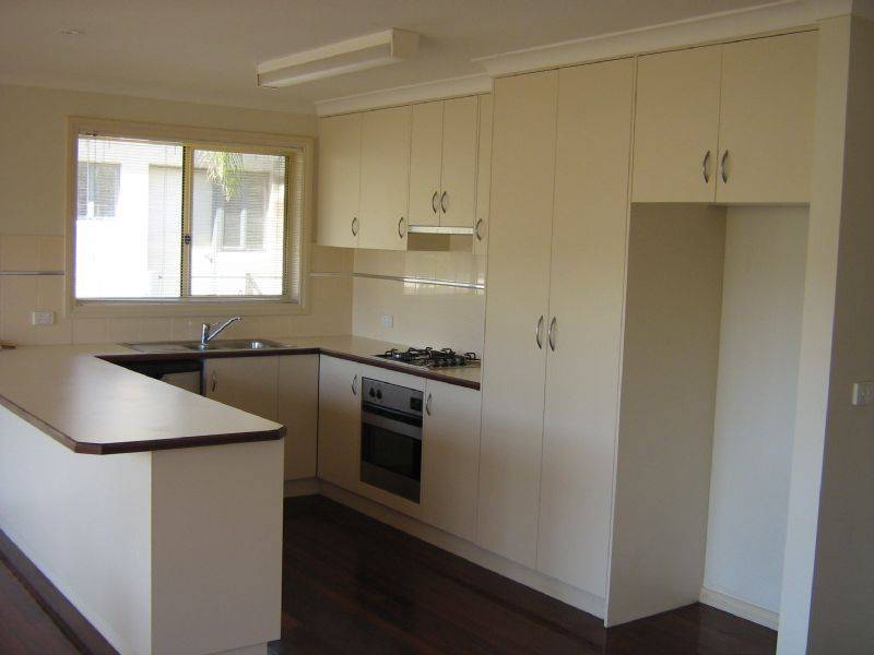 18 Orchard Way, Lavington NSW 2641