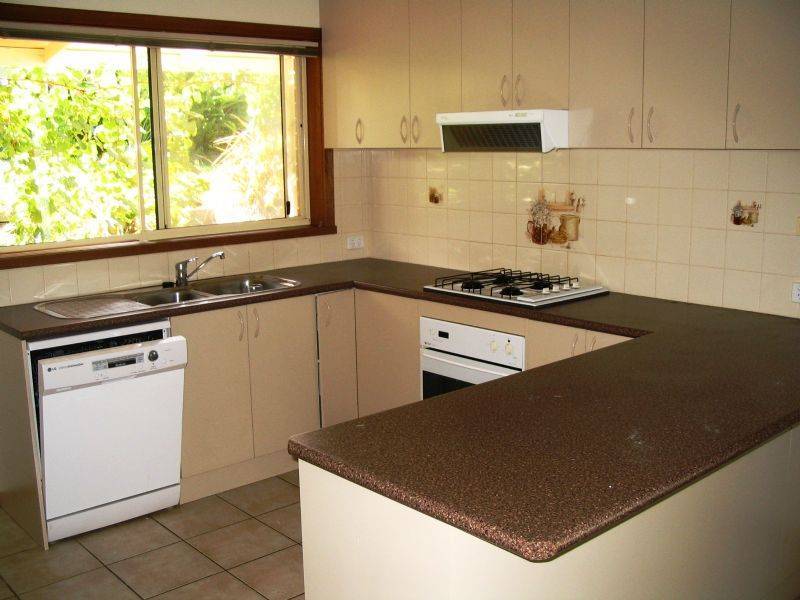 1/6 Southernview Drive, West Albury NSW 2640