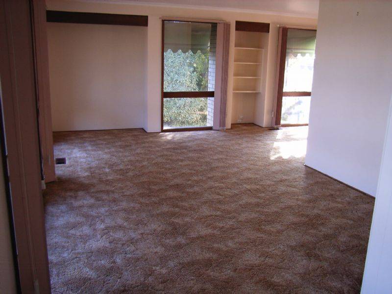 318 Tracy Street, Lavington NSW 2641