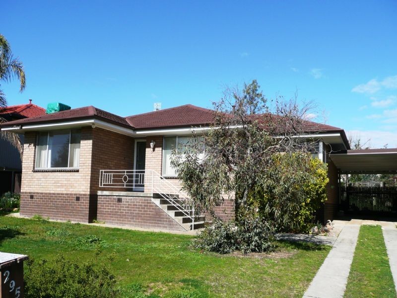 295 Vickers Road , Lavington NSW 2641