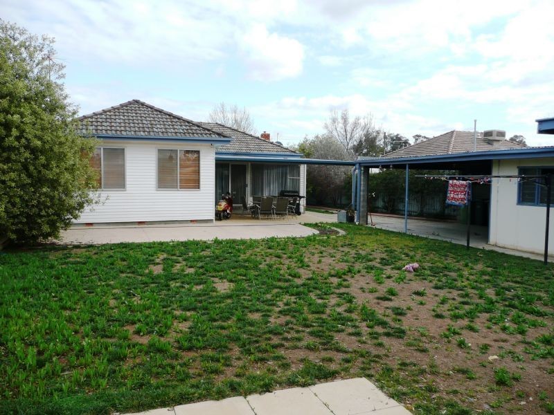 226 Kooba Street, North Albury NSW 2640