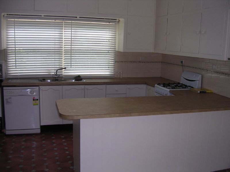 353 Amatex Street, East Albury NSW 2640