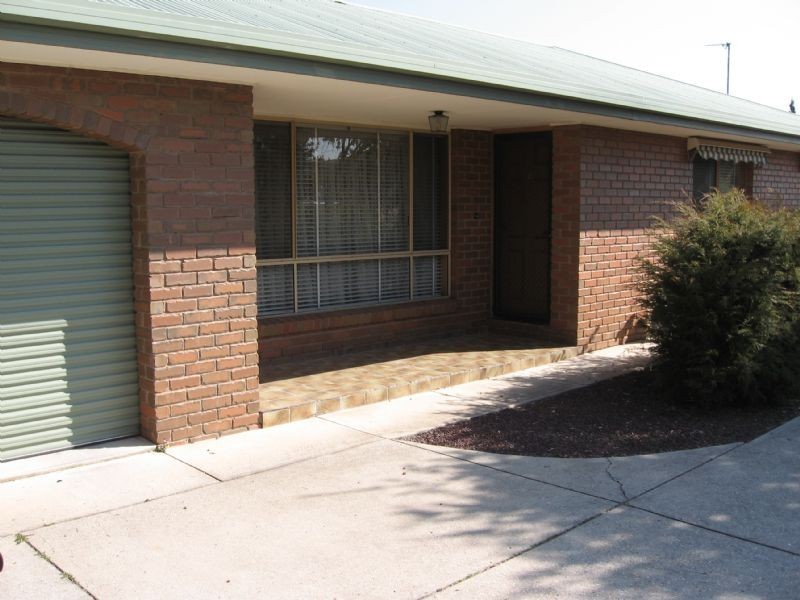 1/373 Dick Road, Lavington NSW 2641