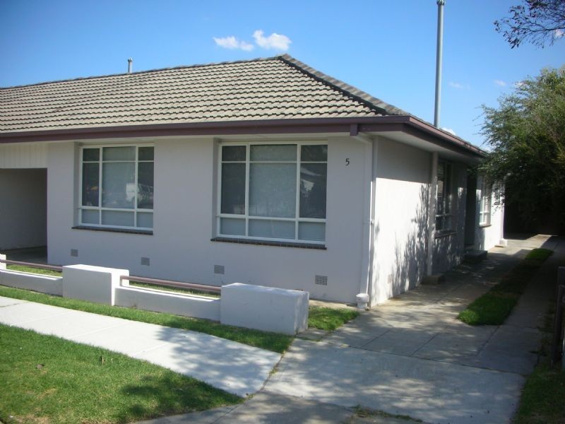 5/313 Darke Street, Lavington NSW 2641