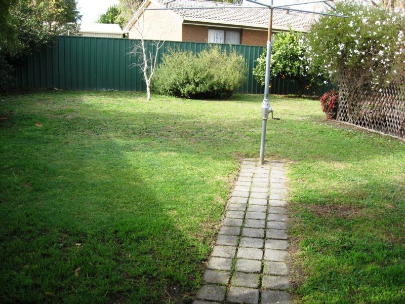 6 Jackling Drive, Lavington NSW 2641