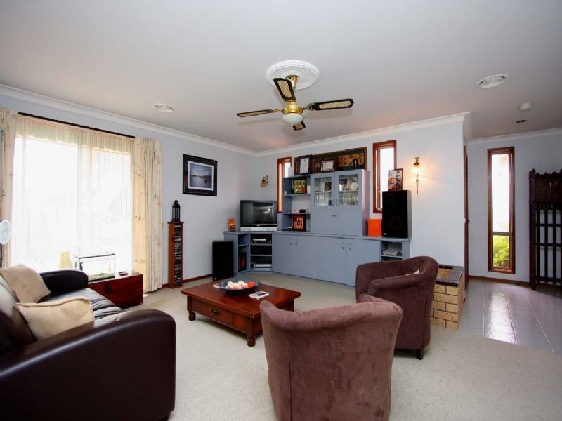 8 Sandringham Court , Thurgoona NSW 2640