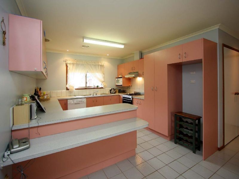 8 Sandringham Court , Thurgoona NSW 2640