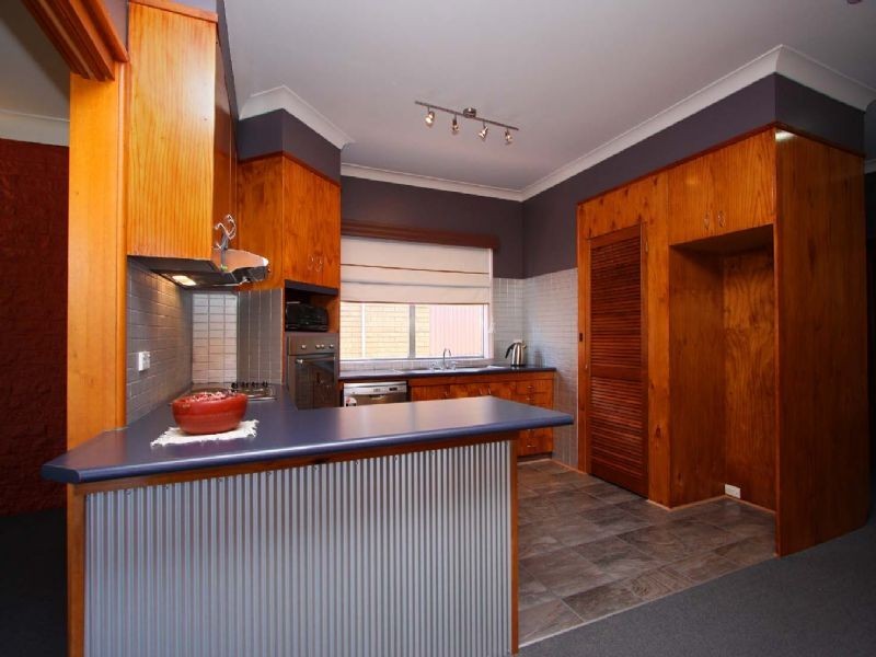 566 Roach Street, Lavington NSW 2641