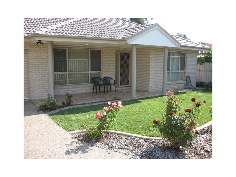 581 Poole Street, Albury NSW 2640