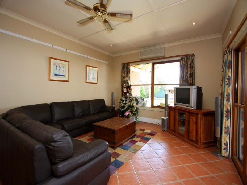 404  Perry Street , Albury NSW 2640