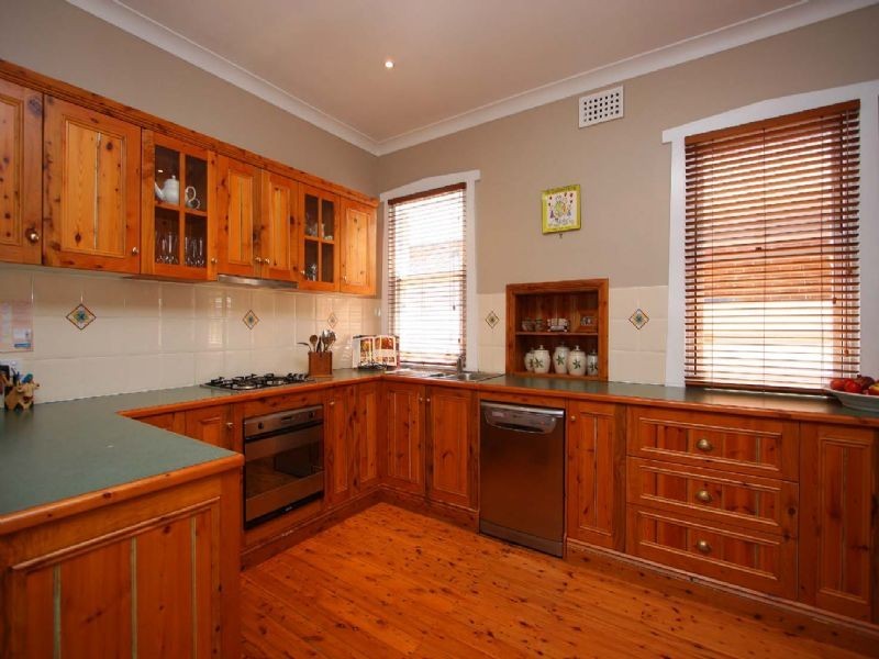 404  Perry Street , Albury NSW 2640