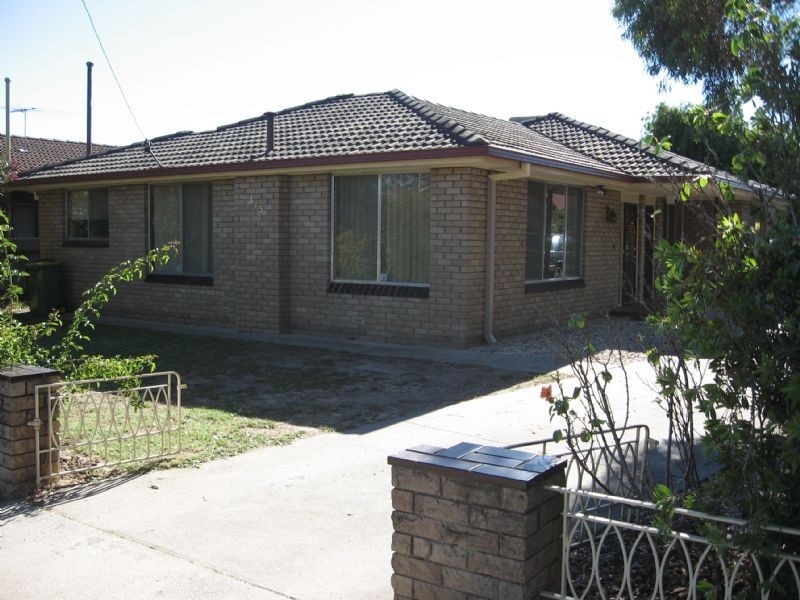 315 Moore Street, Lavington NSW 2641
