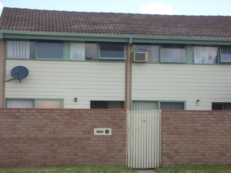 16/409 McDonald Road, Lavington NSW 2641