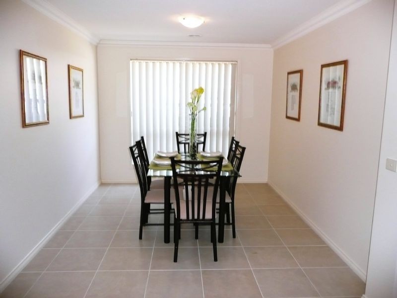 24  Peards Drive, Albury NSW 2640