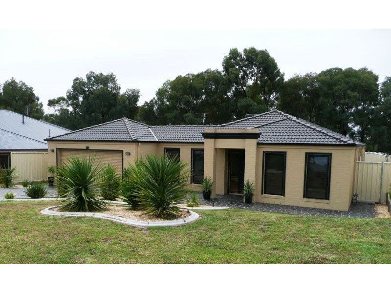 71 Dunne Cres, Thurgoona NSW 2640