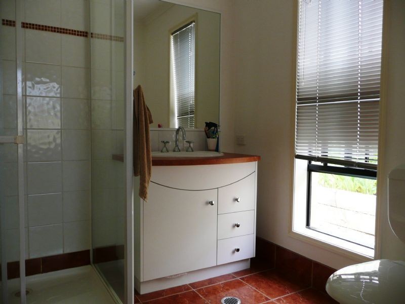 71 Dunne Cres, Thurgoona NSW 2640