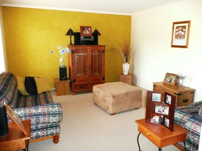 71 Dunne Cres, Thurgoona NSW 2640