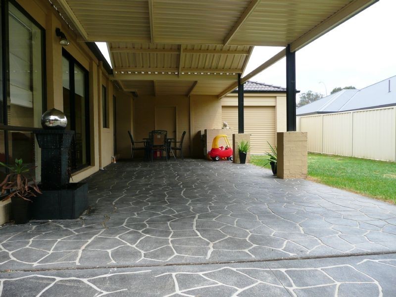 71 Dunne Cres, Thurgoona NSW 2640