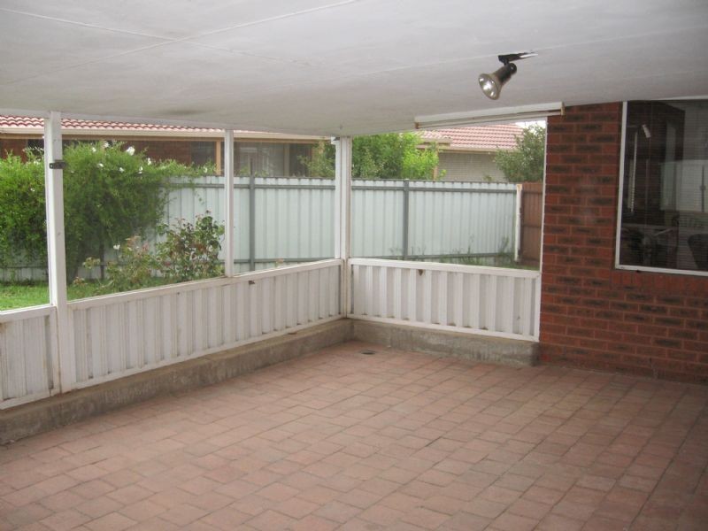 8 Stockton Court, Thurgoona NSW 2640