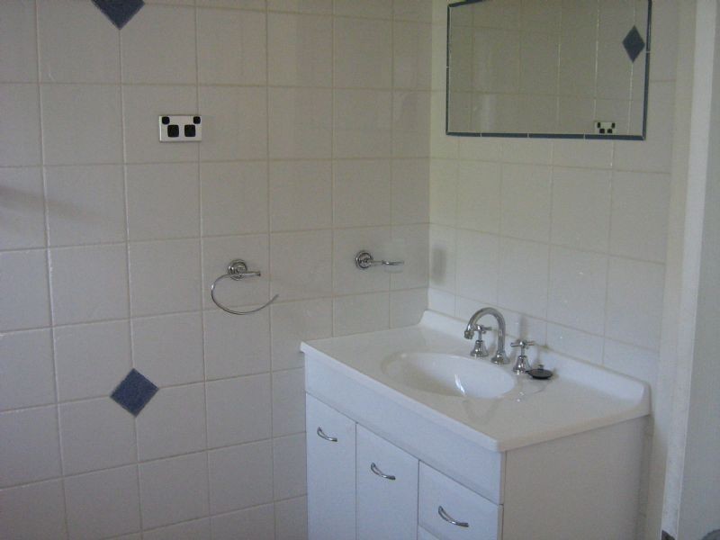 3/421 Bevan Street, Lavington NSW 2641