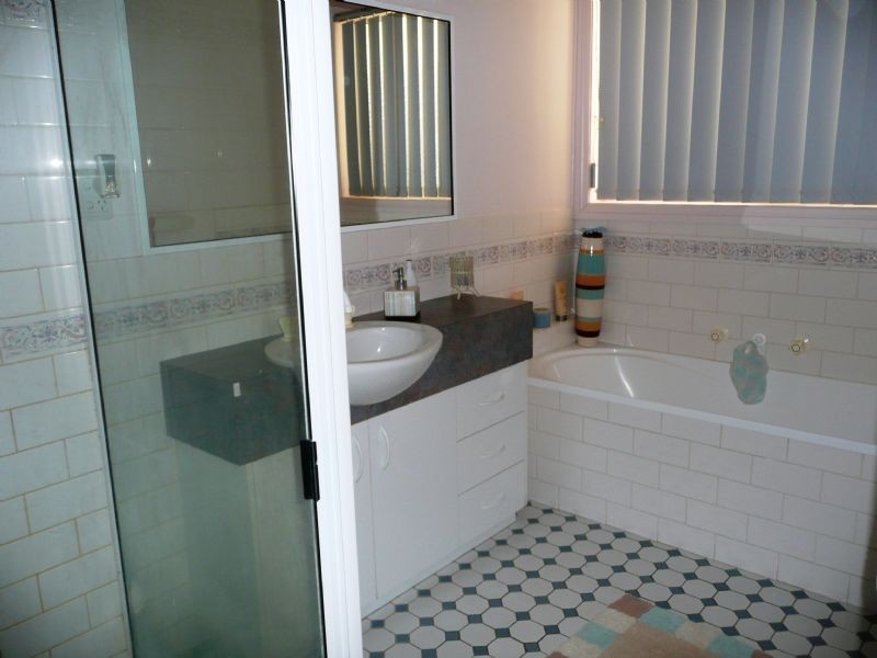 2 Klinberg Road, Albury NSW 2640