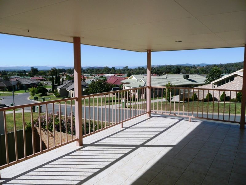 71 Chad Terrace, Albury NSW 2640