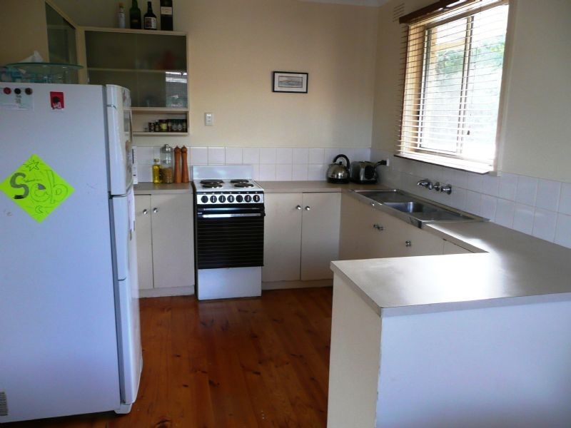 580 Lyne Street, Lavington NSW 2641