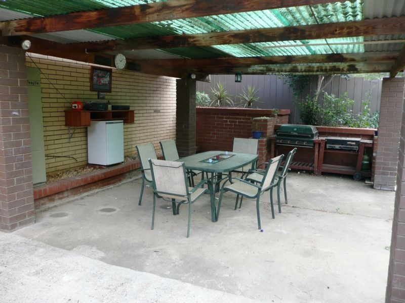 580 Lyne Street, Lavington NSW 2641