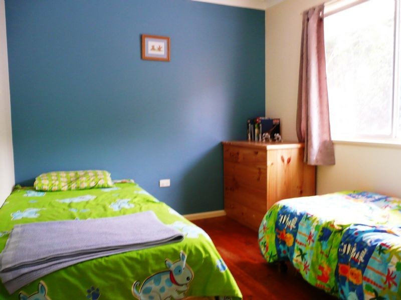 580 Lyne Street, Lavington NSW 2641