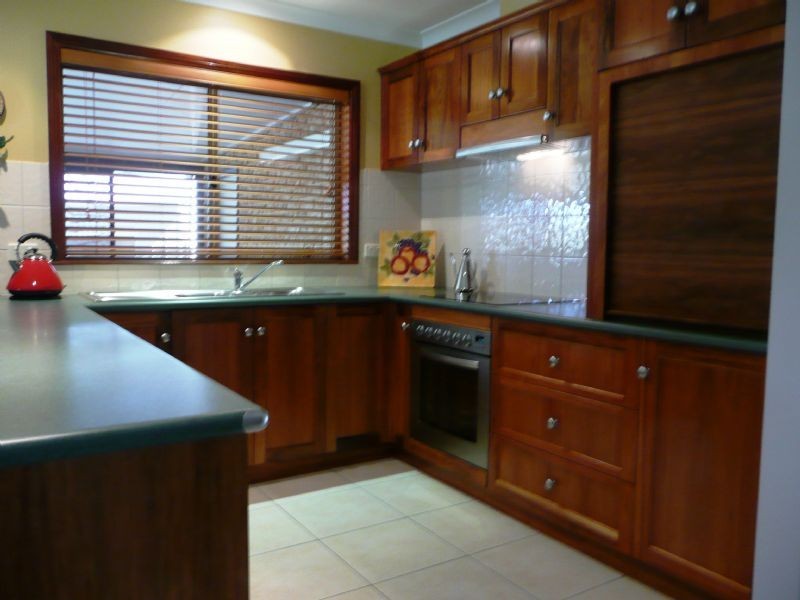 23 Wattle Way, Albury NSW 2640