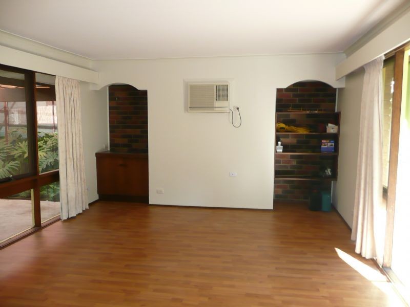 334 Parkland Crescent, Lavington NSW 2641