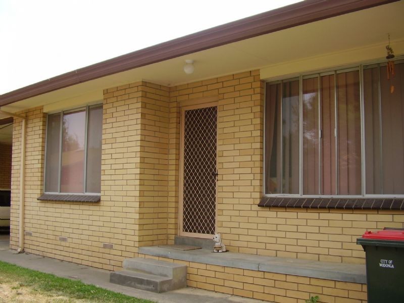 2/99 Wigg Street, Wodonga VIC 3690