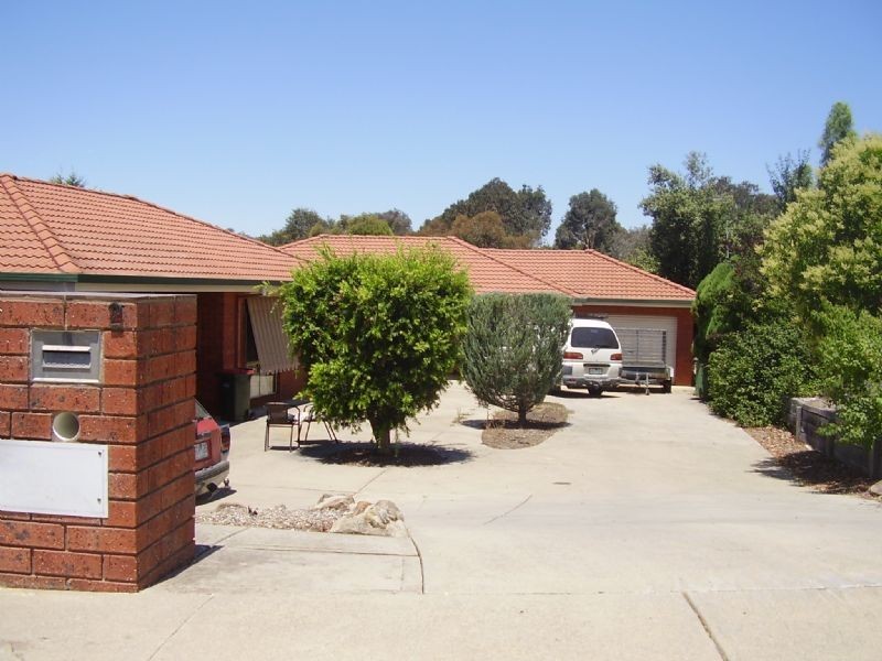 2/11 Heckendorf Road, Wodonga VIC 3690