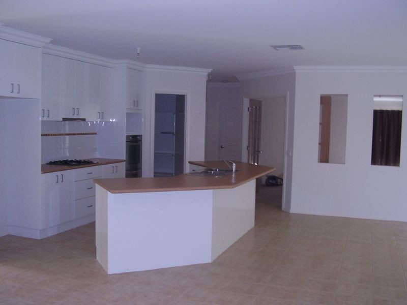 20 Quonoey Road, Kiewa VIC 3691