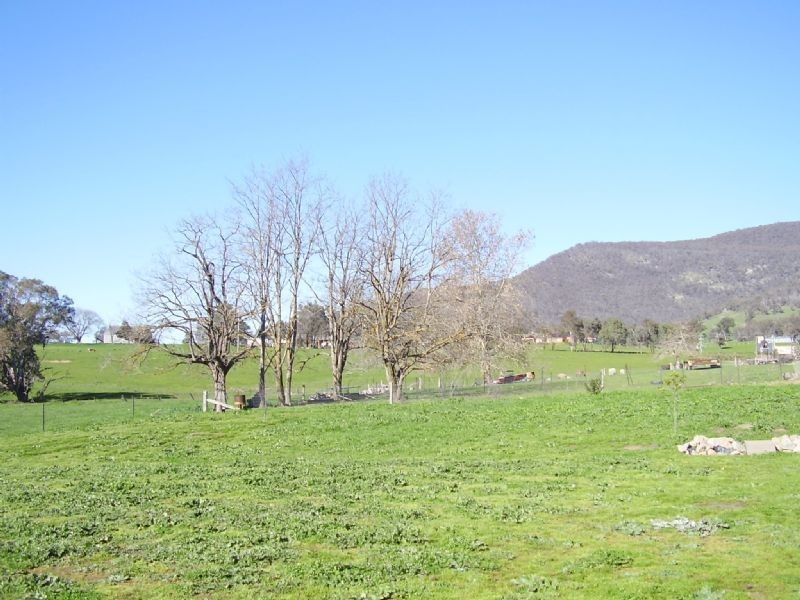 20 Quonoey Road, Kiewa VIC 3691