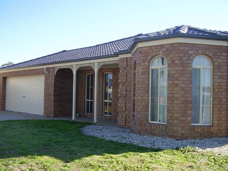 2 Turnberry Circuit, Wodonga VIC 3690