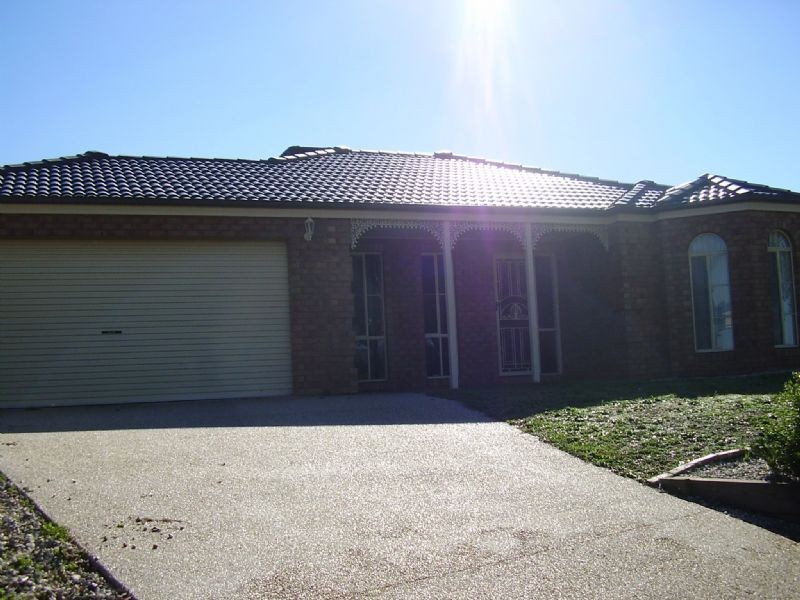 2 Turnberry Circuit, Wodonga VIC 3690