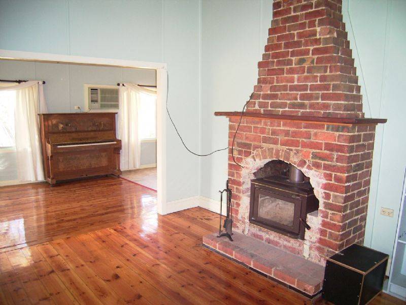 24 Hammond Street, Yackandandah VIC 3749