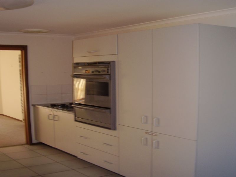 27 Bruce Street, Wodonga VIC 3690