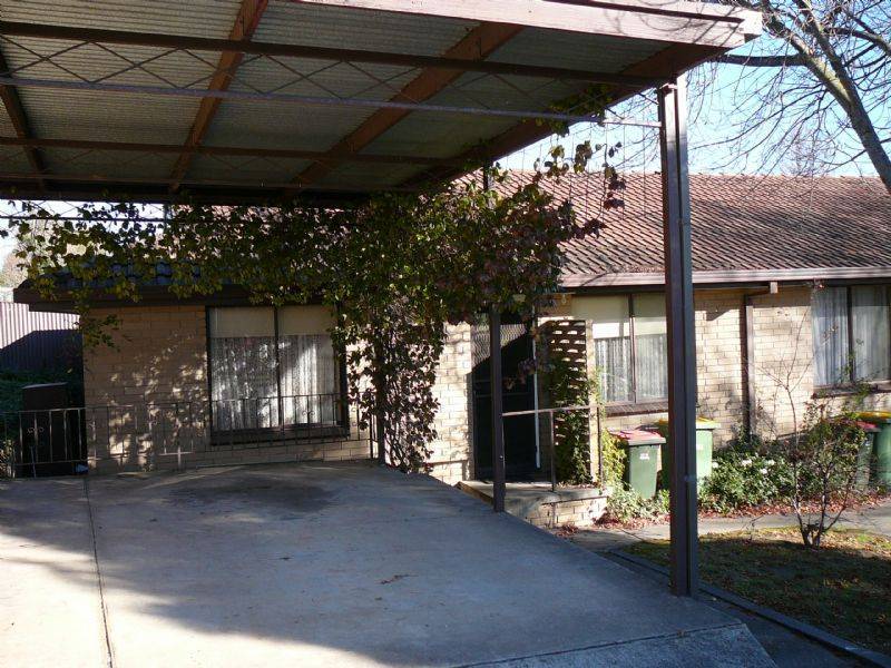 3 & 4/1 Royce Court, Wodonga VIC 3690