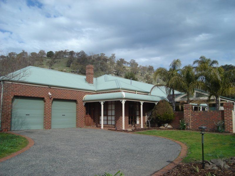 13 McCulloch Crescent, Wodonga VIC 3690